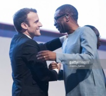 Le discours historique et émouvant de Youssou Ndour devant Macron « Nous voulons l’annulation de la dette africaine »