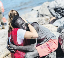 Elle a commis « le crime » d’avoir réconforté un migrant sénégalais : Une bénévole espagnole harcelée sur les réseaux sociaux