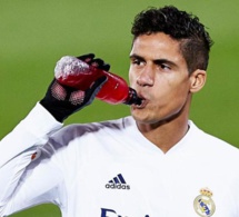 Football-MU/ Mercato : le salaire de Varane dévoilé