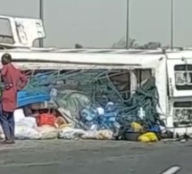 GRAVE @ccid£nt sur l'autoroute à peage entre Patte d'oie et Camberene un ndiaga ndiaye se renverse..