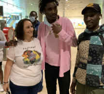 Arrivés de Waly Seck à l'aéroport de Valencia en Espagne pour le concert du vendredi 27 mai