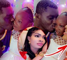 Balla Gueye fête l’anniversaire de sa fille avec sa femme boury e Soumboulou Bathily….