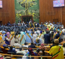 Keemtaan gi - La pagaille à l’Assemblée nationale