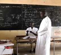 IMAGES/VIDEO - Le Ministre Oumar Gueye et candidat à la mairie de Sangalkam a accompli son devoir de citoyen