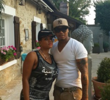 Photos: L'international Senegalais El Hadj Diouf profite bien de ses vaccances avec sa douce moitié Valerie et ses enfants a St Tropez