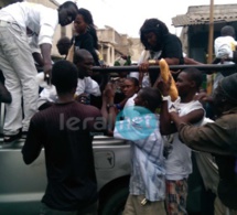 Photos - La Police arrête des partisans de Karim Wade qui offraient du “Ndogou” à Sandaga