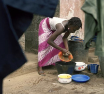 Baye Dieng, psycho-sociologue: « Les travailleuses domestiques n’ont pas été préparées à s’occuper convenablement des enfants »