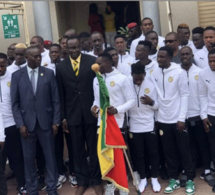 Football / CHAN 2023 : Les "Lions" locaux ont reçu le drapeau national