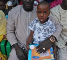 Maclik Gackou avec les enfants de la banlieue pour fêter Noël