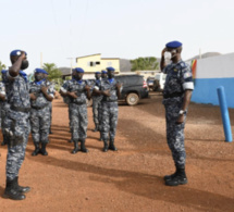 Solidarité après les manifestations à Dakar : Les populations offrent de la nourriture aux gendarmes et policiers, témoignant de l'unité du Sénégal