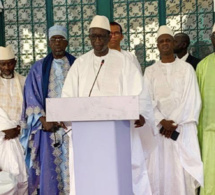 Le Premier Ministre, Monsieur Amadou BA,  a représenté Son Excellence Monsieur le Président Macky SALL à la Grande Mosquée de Dakar en ce jour de l’Eid El Kebir