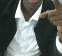 Moustapha Absa Fall chargé de communication des jeunes du parti MODEL :  » L’entourage de Macky Sall n’est constitué que d’alcooliques et de coureurs de jupons «