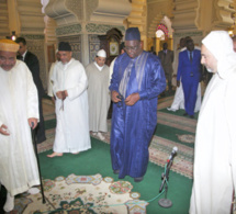 Le Président Macky Sall en pèlerinage au mausolée de Cheikh Ahmed Tidiane Chérif