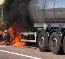 Kédougou: Un camion-citerne se renverse, prend feu et fait 2 morts...