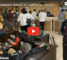 DIRECT BAMAKO-Arrivés du staff et des musiciens de la Diva Coumba Gawlo à l’hôtel Amitié pour les…