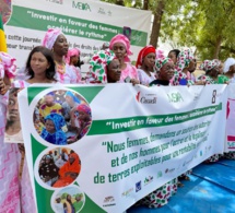 LES FEMMES DE TAMBACOUNDA MARCHENT POUR L’UNITE ET LA TRANSFORMATION DE LEURS DEFIS EN OPPORTUNITÉS