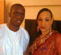 Photo : Henri Camara et sa femme Ornella en tenue traditionnelle