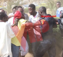 Violence dans la lutte; Affrontement entre camp d' Ama Baldé et celui de Gouye Gui à la place du souvenir dans le compte du face to face de la TNT.