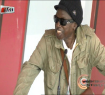 Vidéo: La dernière apparition du chanteur Moussa Ngom sur le Plateau de Week end star