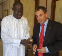 Khalifa Sall rencontre les ambassadeurs d’Espagne et d’Israël.