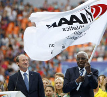 Corruption à l'IAAF: La suspension de Lamine Diack comme membre honoraire du CIO réclamée