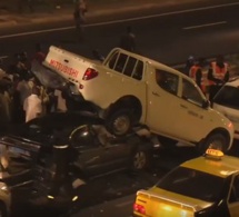 Vidéo - Accident spectaculaire sur l'autoroute à hauteur du pont Colobane. Regardez