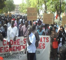 Le Grand cadre des syndicats d’enseignants se radicalise et menace d’aller en grève