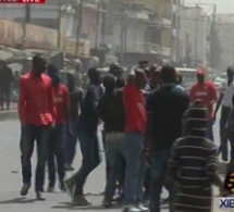 Vidéo: Violente bagarre rangée entre les commerçants et les agents de la mairie Médina