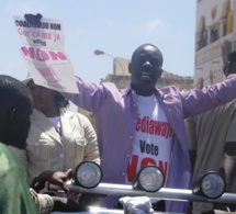 Campagne pour le référendum - Le cortège de Malick Gakou agressé