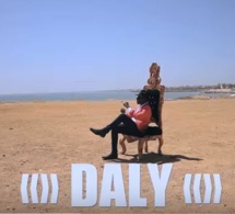 Le nouveau clip de Djiby Dramé « Daly »