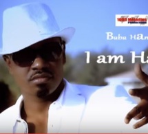 Exclusivité : Le nouveau clip explosif de Baba Hamdy "I am Happy"